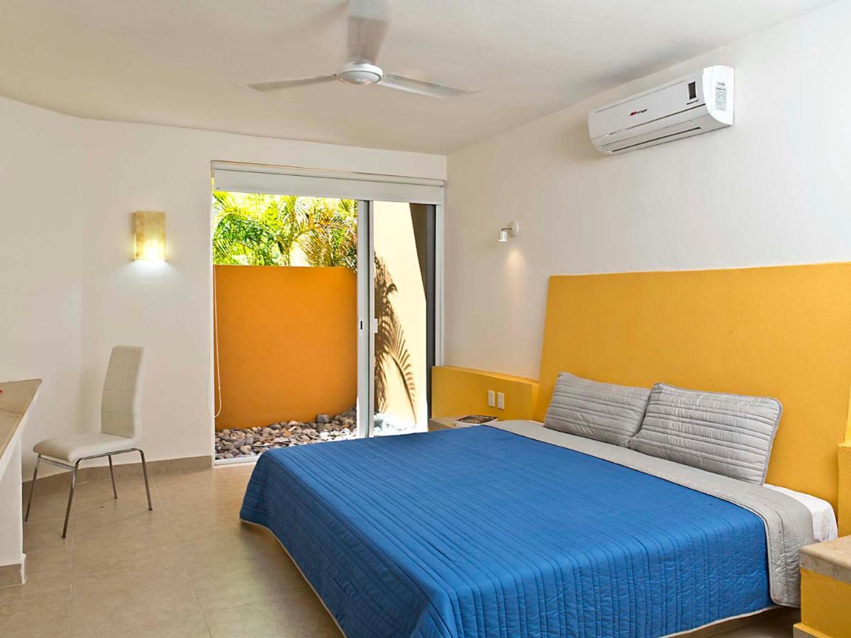 Hotel Ixzi Plus Ixtapa  Buitenkant foto
