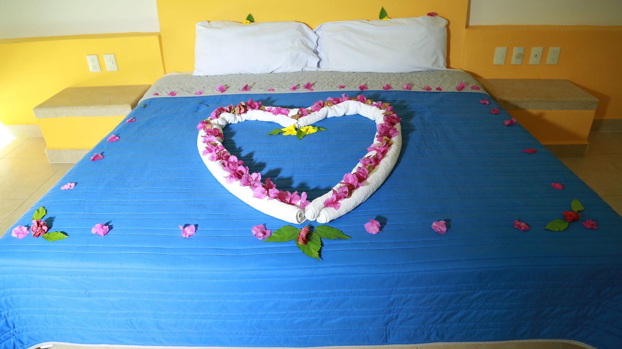 Hotel Ixzi Plus Ixtapa  Buitenkant foto