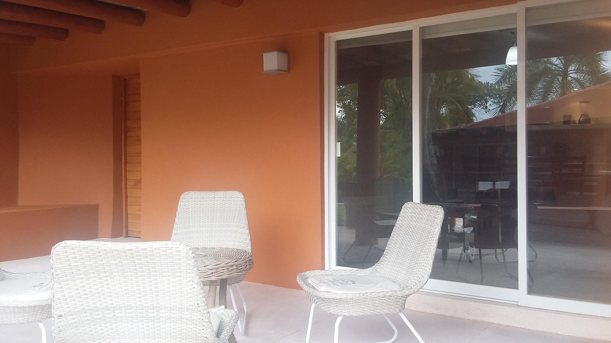 Hotel Ixzi Plus Ixtapa  Buitenkant foto