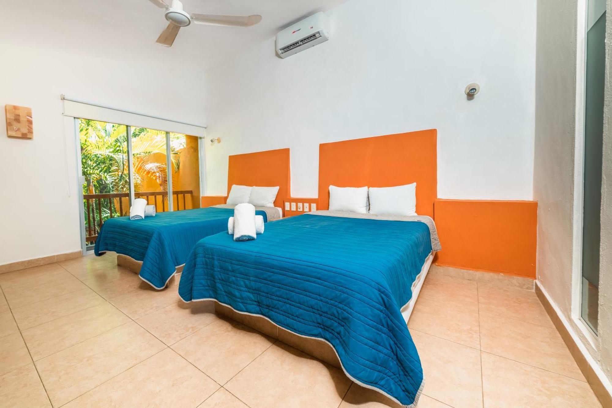 Hotel Ixzi Plus Ixtapa  Buitenkant foto