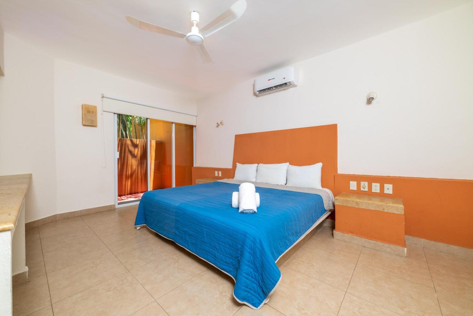 Hotel Ixzi Plus Ixtapa  Buitenkant foto