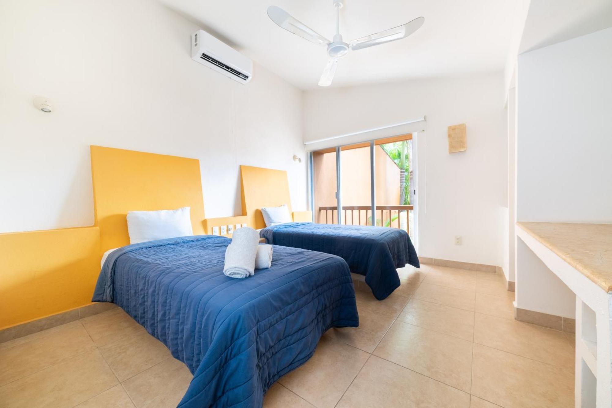 Hotel Ixzi Plus Ixtapa  Buitenkant foto