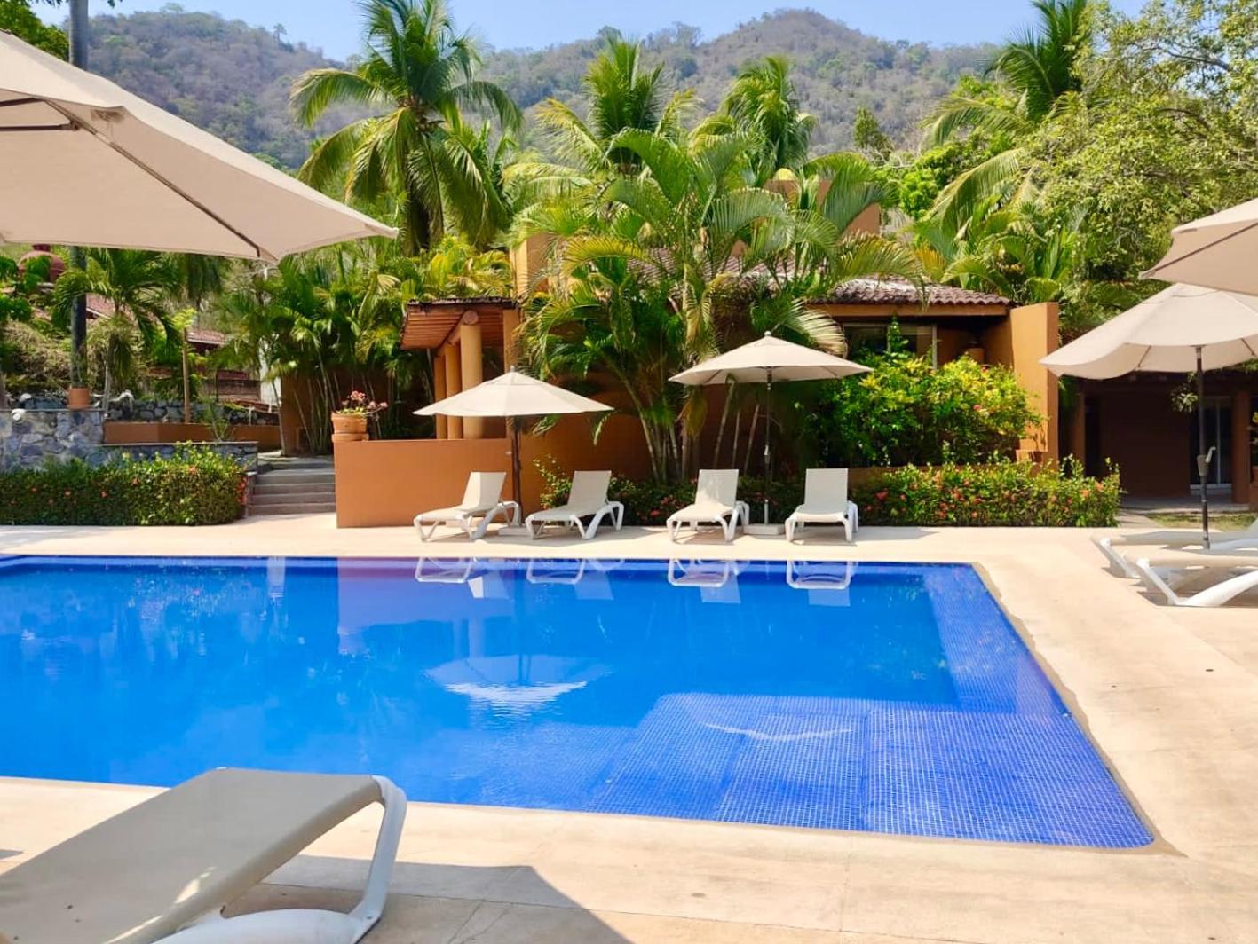 Hotel Ixzi Plus Ixtapa  Buitenkant foto