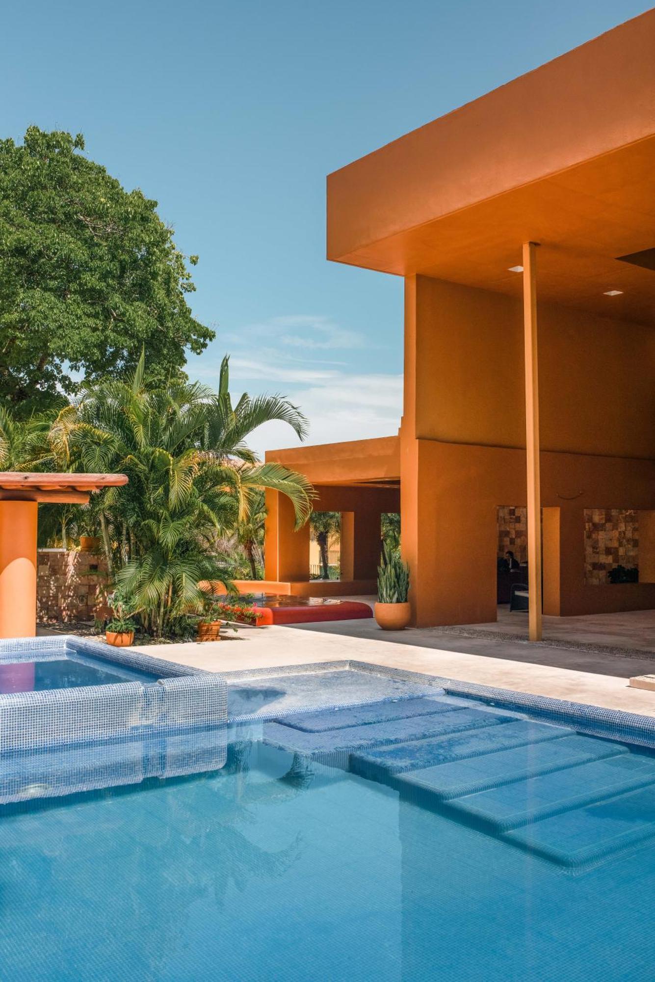 Hotel Ixzi Plus Ixtapa  Buitenkant foto