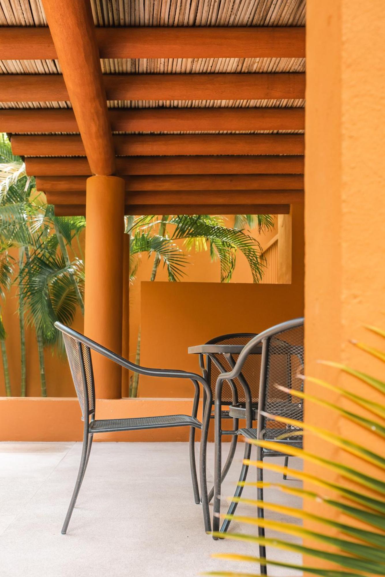 Hotel Ixzi Plus Ixtapa  Buitenkant foto