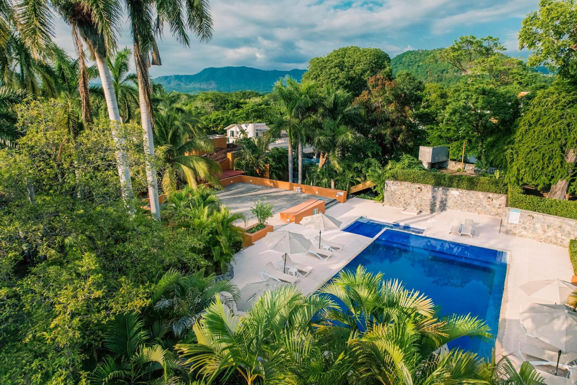 Hotel Ixzi Plus Ixtapa  Buitenkant foto